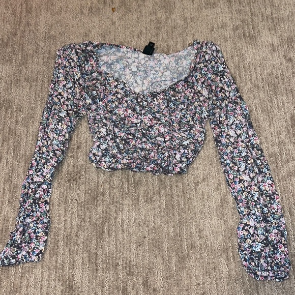 flower cropped top - Picture 1 of 2